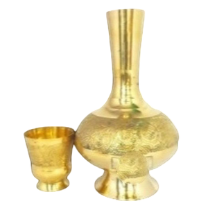 Surahi en laiton pur vintage de haute qualité avec gravure, finition polie pour une utilisation en cuisine, article de cuisine antique arabe - Product Image 4