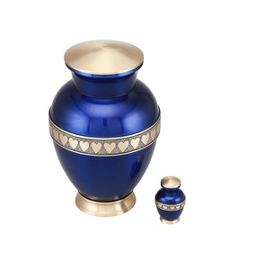 Urnes de crémation pour adultes de conception antique Urne funéraire commémorative de cendres humaines en métal de qualité standard pour les amoureux 2025 - Product Image 5