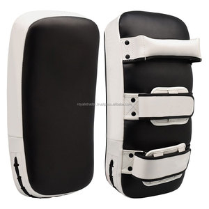 Cible de boxe MuayThai Kick Pad pour l'entraînement - Product Image 1