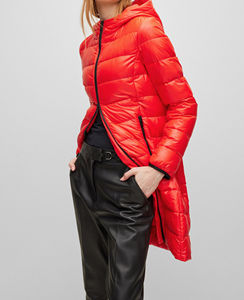 Veste matelassée pour femme personnalisée, à capuche, vêtements d'extérieur d'hiver, haute qualité, vente en gros, conception OEM, coton imprimé, imperméable, respirant - Product Image 1