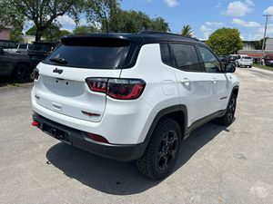 PROCHE NOUVEAU 2023 Jeep Compass Trailhawk 4x4 2.0L Turbo Gas 8-Speed AT - Product Image 4