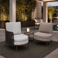 En stock – Chaise de loisirs d'extérieur moderne et portable en rotin PE tressé avec coussins à séchage rapide pour hôtel, villa, cour, hôpital, patio