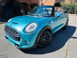 Voiture d'occasion de qualité abordable, MI-NI Con-vert-ible Coo-per S 2017, conduite à gauche - Product Image 3