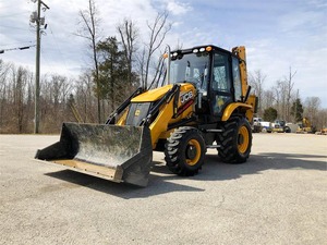 Retroexcavadora J-C-B 3CX-15HFCE con Motor Perkins, Carga Nominal de 4 Toneladas, Modelo 2023, Bomba Hidráulica de 92KW, Aire Acondicionado - Product Image 5