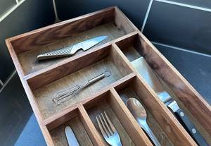 Porta Utensilios de Madera Moderno Hecho a Mano, Organizador de Cocina Ecológico, Almacenamiento de Cubiertos, Cucharas y Tenedores, para el Hogar y Comercial - Product Image 2