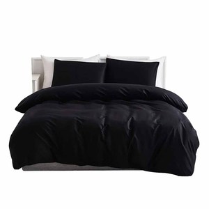 Juego de sábanas y edredón de satén de grado hotelero, colores sólidos, patrón teñido liso, hecho en Pakistán - Product Image 1
