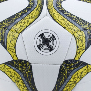 โลโก้พิมพ์แบบกําหนดเองลูกฟุตบอล Unisex สําหรับฝึกซ้อมลูกฟุตบอลขนาดและน้ําหนักมาตรฐานอย่างเป็นทางการ - Product Image 4