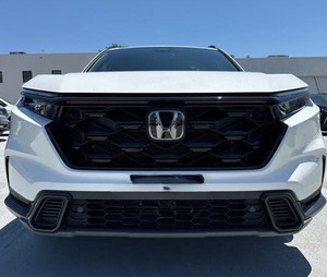 Hond_a C R V Hybrid Sport-L AWD d'occasion blanc 2025 avec jantes en alliage, sièges en cuir, démarrage à distance, Bluetooth, sièges chauffants - Product Image 1