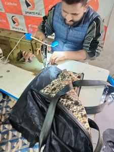 Bandeau pour femmes en cuir de vache véritable et fourrure personnalisable, accessoire de mode, logo personnalisé, taille durable, conçu pour plusieurs fonctions - Product Image 3