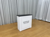 Table de station pliable pour porte-clés par sublimation, idéale pour les événements de mariage, les photobooths et comme comptoir portable pour les salons professionnels