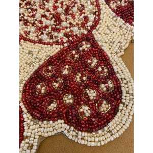 Napperon perlé Chargeur rond fait à la main pour salle à manger de luxe et décor de vacances Pièce unique perlé à la main, napperon, pendaison de crémaillère - Product Image 2