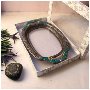 Bandeja de metal ecológica hecha a mano chapada en oro de lujo con diseño de borde dorado Estilo moderno para regalos de boda y Diwali - Product Image 5