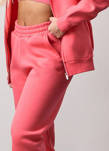 Custom Boyfriend Jogger Pants en Coral Color de alta calidad pantalones de chándal con cintura acanalada puños elásticos 2 bolsillos laterales para el invierno - Product Image 4