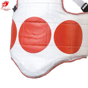 Chaleco Protector de Pecho de Cuero Sintético Premium para Prácticas Deportivas con Paneles de Flujo de Aire y Cierre Seguro - Product Image 5