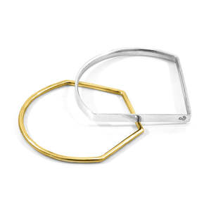 Bracelet fin géométrique demi-cercle en or jaune 9 carats Rowe - Product Image 5