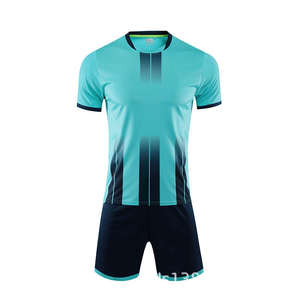 Tenue de football personnalisable avancée pour joueurs adultes offrant un confort supérieur, une mobilité, un soutien athlétique, en spandex/polyester - Product Image 1