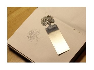 Stylishly Designed New Look <b>Metal</b> <b>Bookmarks</b> Featuring Luxurious Finishes and Intricate Details for Elegant Reading - Product Image 2