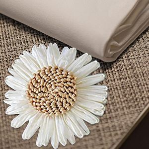 Sun Flower Servilletero Foe A Mesa de cena y reunión familiar Vacaciones de Navidad Ocasiones especiales Piezas de centro de mesa Únicas - Product Image 1