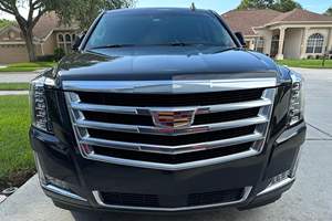 Escalade ESV Premium Luxury Turbo Leather SUV 4WD V8 Engine Panoramic Sunroof Light Manhattan Noir Metallic 2019 - Product Image 2