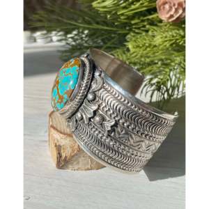 Bracelet manchette tendance Jereme Delgarito en turquoise naturelle Pilot Mountain et argent sterling - Product Image 4