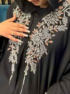 Abayas ethniques décontractées en rayonne brodées à la main pour femmes taille XXL Kimono à capuche avec boutons - Product Image 5