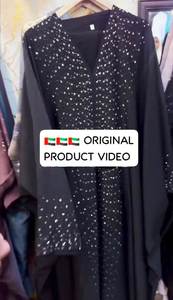 Vêtements musulmans traditionnels islamiques élégants et modestes pour femmes Beau travail à la main Abaya Style Dubaï-Accessoire inclus - Product Image 3