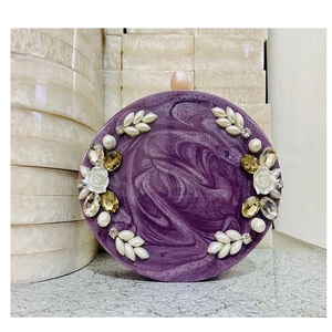 Faizacraft กระเป๋าคลัทช์ทำจากเรซินคุณภาพดีแบบดั้งเดิมลายเปลือกหอยมุก - Product Image 1