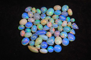 Cabochon d'opale éthiopienne rougeoyante Welo brillant arc-en-ciel gemmes d'opale flashy avec pierre précieuse d'opale éthiopienne en vrac de grande taille - Product Image 2