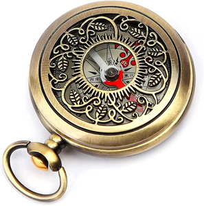 Brújula de bolsillo portátil de latón náutico. Brújula infantil con cubierta ahuecada y latón de Calvin - Product Image 5