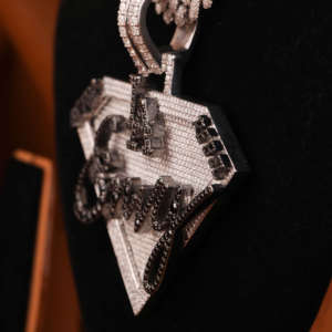 Colgante de diamante en forma personalizada de Hip Hop, colgante de moissanita en blanco y negro de Plata de Ley 925, regalo para él - Product Image 2