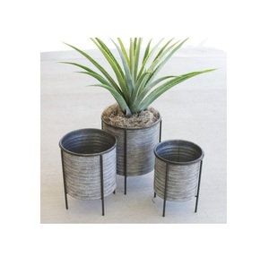 Jardinières en métal Décoration d'intérieur Plantes Pot Vintage Balcon Décor Jardinière pour les fournisseurs en gros à prix compétitif - Product Image 6