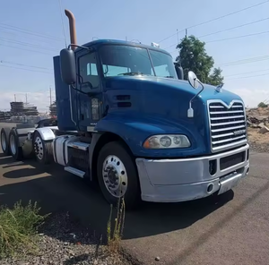 Camión Usado FOR-Macks CXU 613 PINNACLE Automático 2017 2018 en Perfecto Estado, Bajo Kilometraje, Envío a Todo el Mundo - Product Image 3