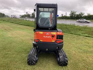 2023 Kubota U27-4 Mini chargeuse sur pneus Excavatrice Garantie 1 an Composants de base inclus Moteur Moteur Pompe Boîte de vitesses - Product Image 6