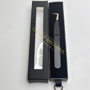 Pince à épiler GETUP BROSONS IMPEX noire 90° en acier inoxydable à pointe argentée, acrylique, anti-magnétique, anti-statique, pour une préhension parfaite des cils - Product Image 2