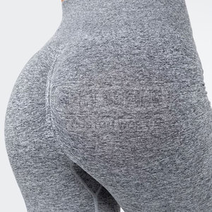 Legging de yoga sans couture pour femmes avec matériau respirant et contrôle du ventre pour les séances d'entraînement de fitness Legging de yoga pour femmes - Product Image 6