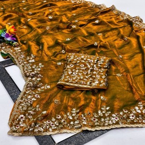 ผ้าชีฟองเนื้อนุ่มแบบ VASTRA COTTAGE พร้อมผ้าคลุมไหล่แบบแฟนซี ปักด้วยด้ายลายฉลุอย่างดี เสื้อปักลายหนักสำหรับงานแต่งงานและงานเฉลิมฉลอง - Product Image 4