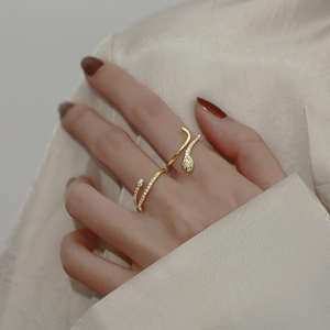 Anillo ajustable de plata de ley 925 con circonita cúbica y esmeralda, diseño de serpiente envolvente, para compromiso o fiesta, para mujer - Product Image 4