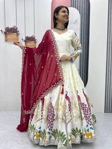 Exquisito conjunto de vestido de seda Dola, diseño de pavo real, Impresión de molino, trabajo de lámina, zorro con lentejuelas, Georgette Dupatta, fiesta de estilo tradicional indio - Product Image 5