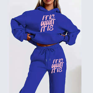 Nuevo Conjunto Deportivo Holgado para Mujer con Estampado Puff, Sudadera con Capucha y Pantalones Jogger, Impresión Sublimada de Alta Calidad, Suministro OEM - Product Image 3