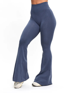 Pantalons de sport pour femmes, coupe ajustée, taille basse, jambes évasées, imprimé logo, dernière tendance, leggings de yoga pour femmes - Product Image 4
