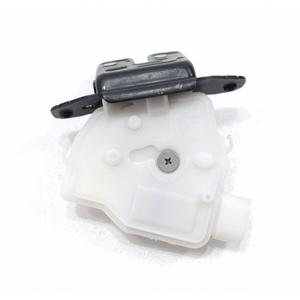 Serrure de hayon arrière Toyota Yaris Série 69350-02090 (17>20) - Product Image 3