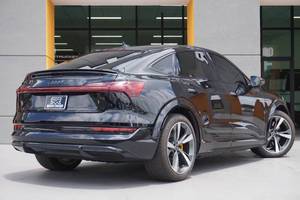 รถยนต์มือสอง Audi e-tron S Sportback quattro Premium Plus AWD quattro Premium Plus 4 ประตู รุ่นปี 2022 ขายส่ง - Product Image 4