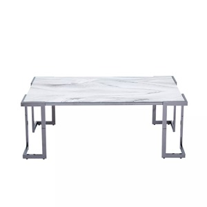 Elegante Mesa cilíndrica redonda de oro hecha a mano para salas de estar, dormitorios y esquinas decorativas con atractivo atemporal - Product Image 1