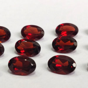 Granate Rojo Natural Oval 4x6mm Facetado-Granate Suelto Calidad Superior - Product Image 1