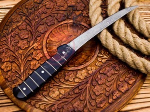 Couteau à désosser fait à la main en acier damassé avec poignée confortable Couteau de chef - Product Image 5