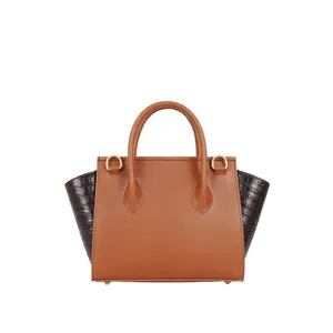 Sac bandoulière trapèze marron pour femme - Product Image 1