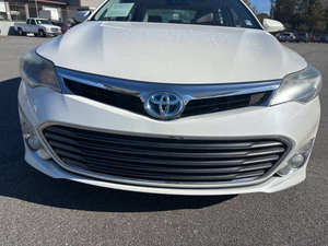 Avalon Hybrid XLE Touring 4 portes berline 2015, conduite à gauche, cuir, phares LED, toit ouvrant, caméra de recul - Product Image 2