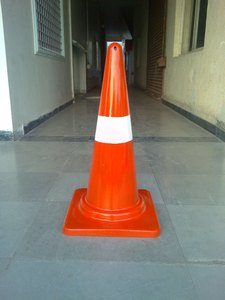 Nouvelle arrivée produit de 2025 cône de sécurité routière FRP d'excellente qualité du marché mondial au meilleur prix - Product Image 2