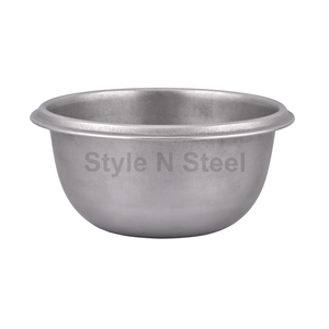 Bol à mélanger vintage en acier inoxydable de haute qualité Ustensiles de cuisine au design classique - Product Image 1