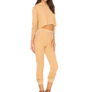Survêtement 2 pièces pour femmes avec logo personnalisé survêtement coupe-vent pull léger survêtement court à capuche survêtement - Product Image 2